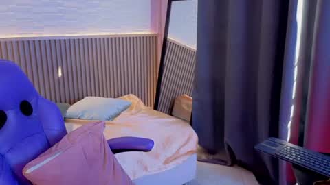 milena_lawson online show from July 2026 12:57:02 PM