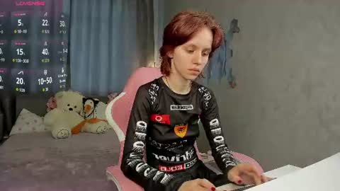 Milena online show from June 2026 01:19:02 AM