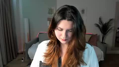 milenafiery online show from June 2026 07:26:01 PM