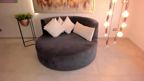 Miley Cruz  IG miley model23 online show from October 2025 10:08:02 PM