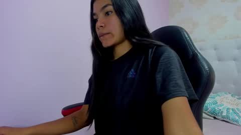 Snapshot of mileyjoas chatting on February 2025 03:48:01 AM MILEY online show from February 2025 03:48:01 AM