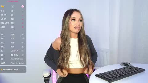 Miley Sin online show from December 2024 06:52:02 PM