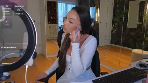 Miley Sin online show from January 2026 02:12:02 PM