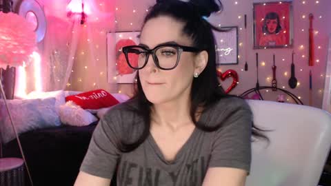 Milf Lacey online show from January 2025 04:12:02 PM