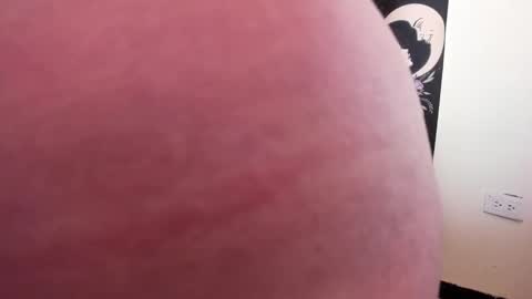 Isabella online show from October 2025 02:05:02 PM