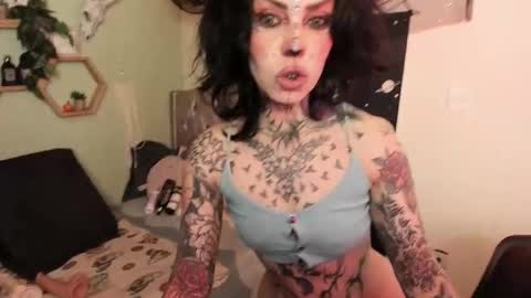 Isabella online show from March 2026 12:19:01 PM