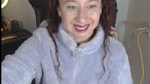 Valeria online show from October 2025 02:19:01 PM