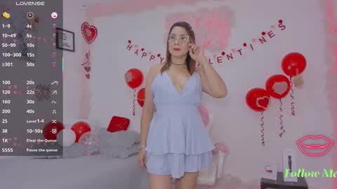 Snapshot of milfaaura chatting on February 2026 03:47:01 AM Aura online show from February 2026 03:47:01 AM