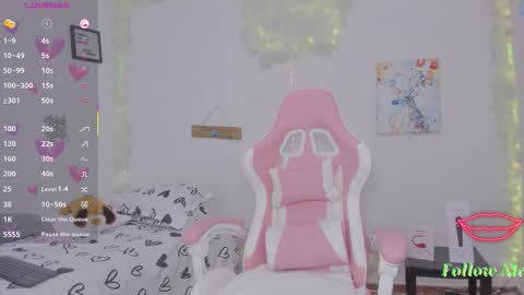 Snapshot of milfaaura chatting on March 2026 04:19:01 AM Aura online show from March 2026 04:19:01 AM