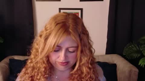 Snapshot of milfarlet chatting on January 2026 07:11:01 PM Arlet online show from January 2026 07:11:01 PM