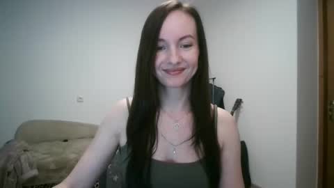 Snapshot of miliah chatting on September 2025 07:37:01 PM miliah online show from September 2025 07:37:01 PM