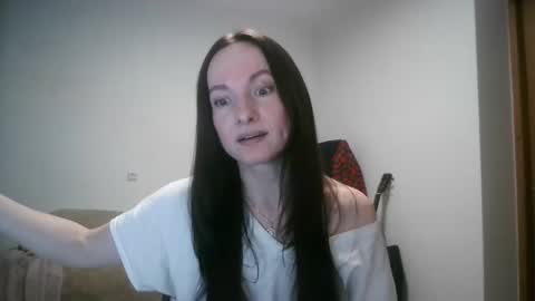 Snapshot of miliah chatting on October 2025 06:41:02 PM miliah online show from October 2025 06:41:02 PM