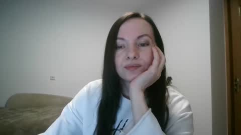 Snapshot of miliah chatting on October 2025 06:35:02 PM miliah online show from October 2025 06:35:02 PM