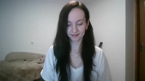 Snapshot of miliah chatting on November 2025 08:10:01 PM miliah online show from November 2025 08:10:01 PM