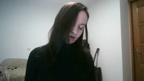 Snapshot of miliah chatting on November 2025 08:19:01 PM miliah online show from November 2025 08:19:01 PM