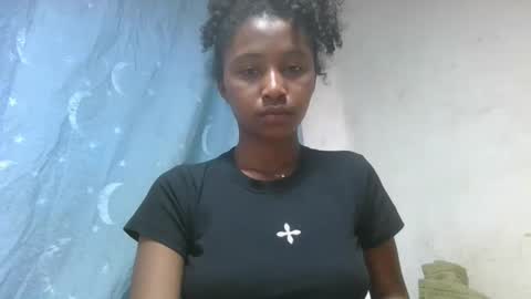 Snapshot of milinasy chatting on February 2026 05:22:02 PM milinasy online show from February 2026 05:22:02 PM