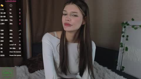Milisa online show from May 2026 09:34:01 PM