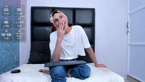 MAX online show from December 2024 09:06:02 PM