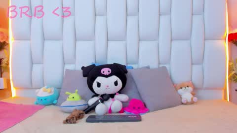 Michelle  online show from September 2025 12:16:02 PM