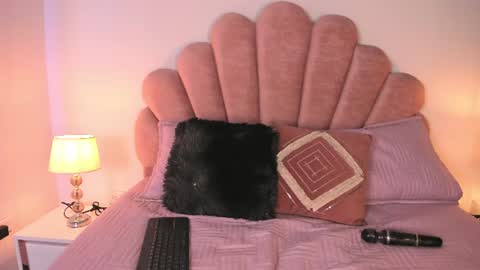 milky_majo online show from July 2026 02:13:01 PM