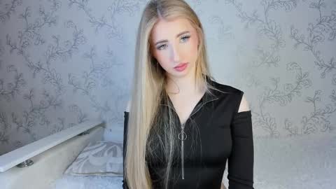 Snapshot of milky_waybaby chatting on February 2025 05:09:02 AM Vivian online show from February 2025 05:09:02 AM