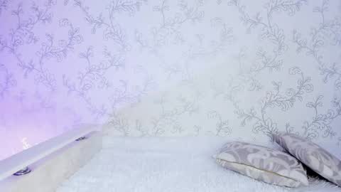 Snapshot of milky_waybaby chatting on February 2025 10:16:01 AM Vivian online show from February 2025 10:16:01 AM