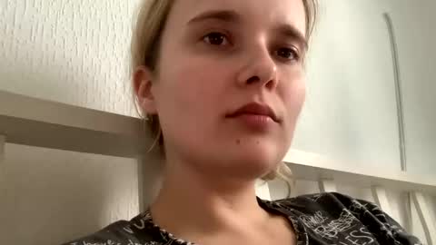 Snapshot of milkybaby269137 chatting on February 2025 01:02:01 PM milkybaby269137 online show from February 2025 01:02:01 PM