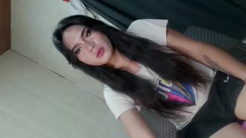 Snapshot of milkycumnel23 chatting on May 2026 03:20:02 PM NEL 23 online show from May 2026 03:20:02 PM