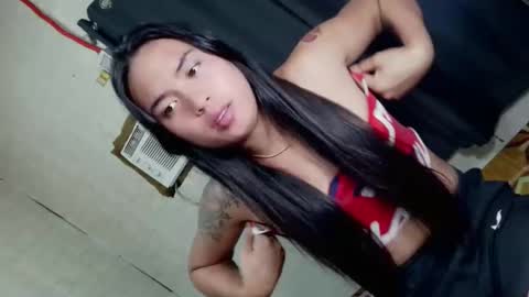 Snapshot of milkycumnel23 chatting on June 2026 02:34:02 PM NEL 23 online show from June 2026 02:34:02 PM