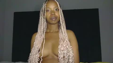 Snapshot of milkytitis chatting on February 2026 10:51:02 PM Milkytitis online show from February 2026 10:51:02 PM