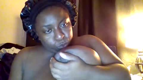 Snapshot of milkyway5555 chatting on January 2025 12:46:01 AM Pretty wet brown online show from January 2025 12:46:01 AM