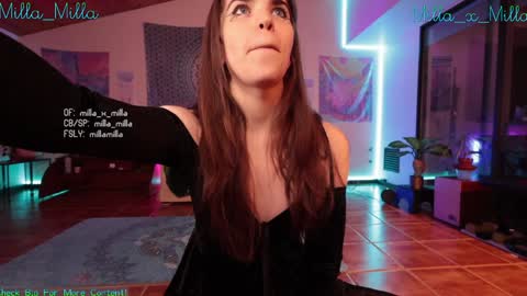 milla_milla online show from January 2025 08:24:02 AM