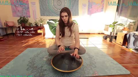 milla_milla online show from January 2025 09:13:01 PM