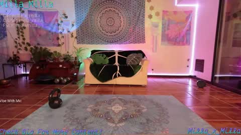 milla_milla online show from February 2026 07:18:01 AM