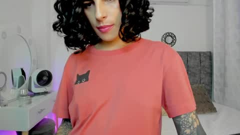 Milagros online show from February 2025 06:43:01 AM