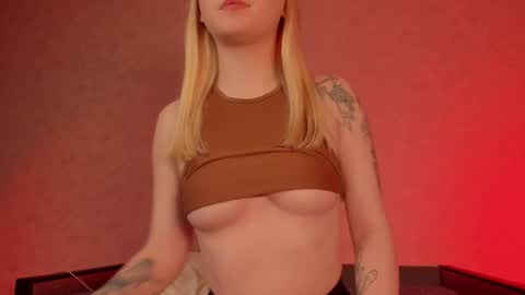 Milla online show from September 2025 08:20:02 PM