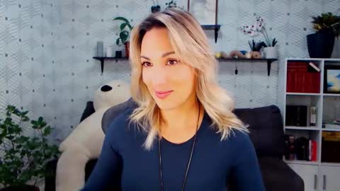 Snapshot of millaxqueen chatting on November 2025 05:57:01 AM MillaXQueen online show from November 2025 05:57:01 AM