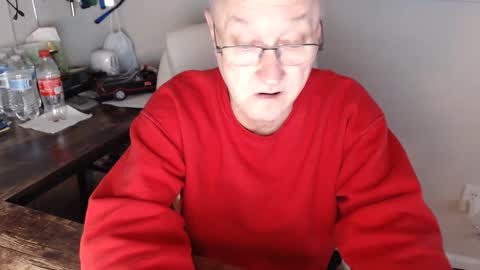 Snapshot of millenium0129 chatting on December 2024 01:41:02 AM millenium0129 online show from December 2024 01:41:02 AM