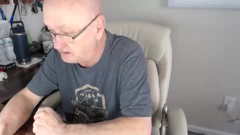 millenium0129 online show from November 2025 05:44:01 PM