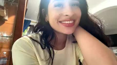 Aleja online show from November 2025 10:09:02 PM