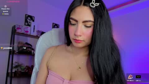 miller_vanessa_ online show from October 2025 09:10:02 PM