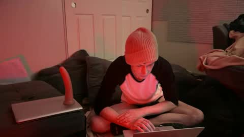 SlimnHungOH online show from February 2025 05:40:01 AM