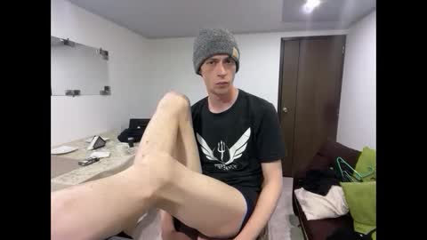 SlimnHungOH online show from September 2025 11:49:01 PM