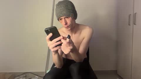 SlimnHungOH online show from February 2026 09:11:02 PM