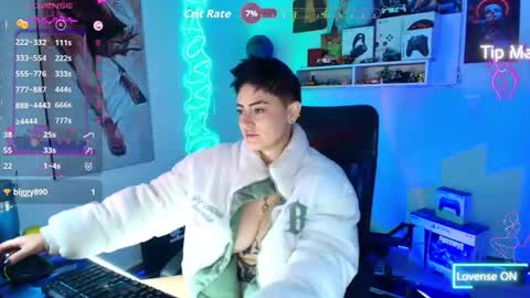 Im girl my name is Johana  online show from September 2025 10:21:01 PM