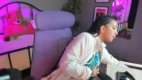 millie_volturi online show from July 2026 12:25:02 PM
