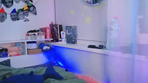 Millie online show from November 2025 05:07:01 AM