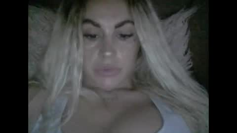 millisa13 online show from October 2025 09:37:01 PM