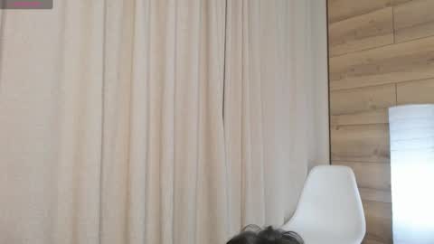 Snapshot of milly_ily chatting on December 2024 01:59:02 AM Milly online show from December 2024 01:59:02 AM