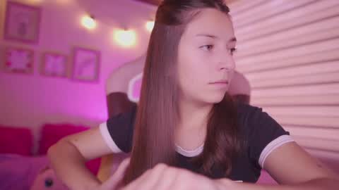 MILLY online show from April 2026 08:20:02 PM